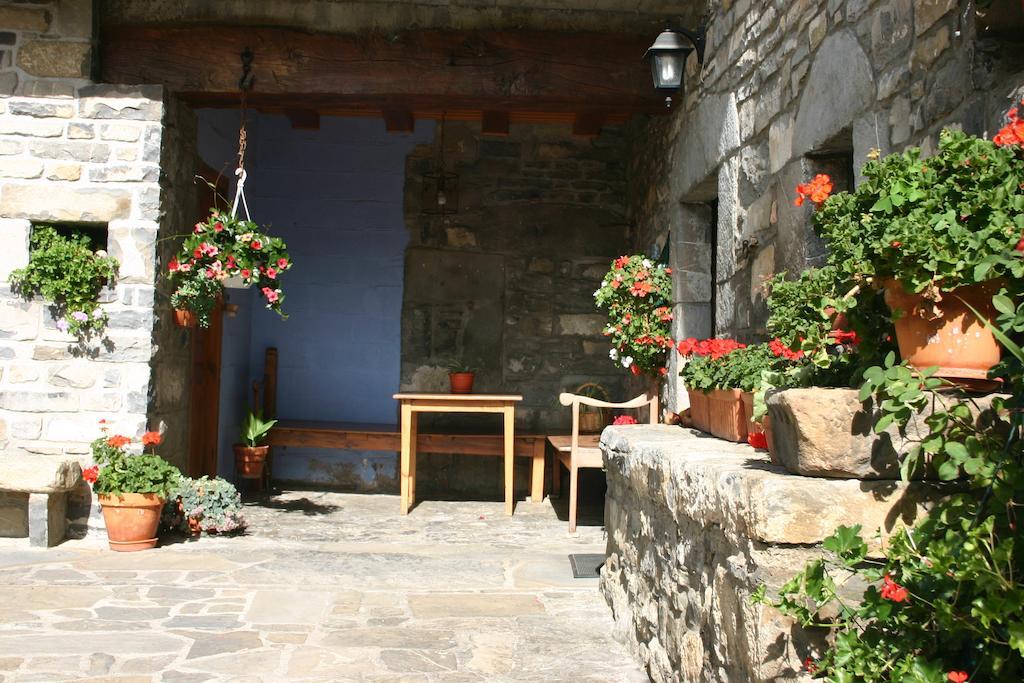 Apartamentos Casa Gallan Sarvisé Dış mekan fotoğraf