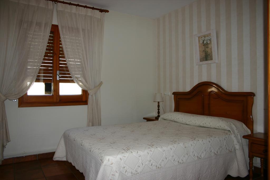 Apartamentos Casa Gallan Sarvisé Oda fotoğraf